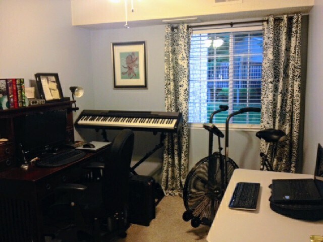 Bedroom/Office - 833 37th Ave NW