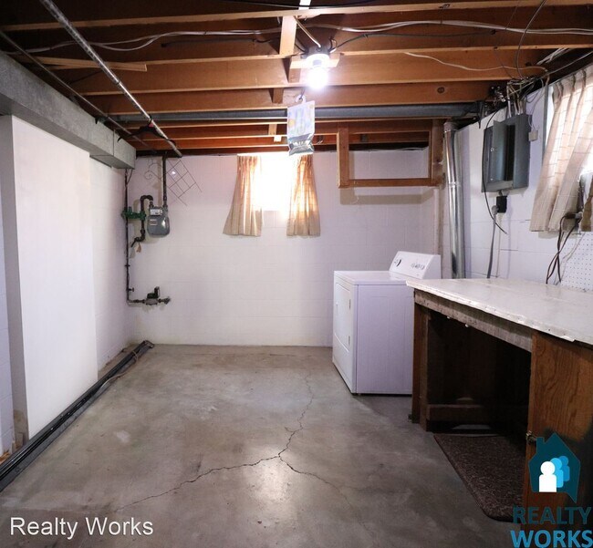 Building Photo - 2 br, 1 bath House - 6712 Cleveland Ave.