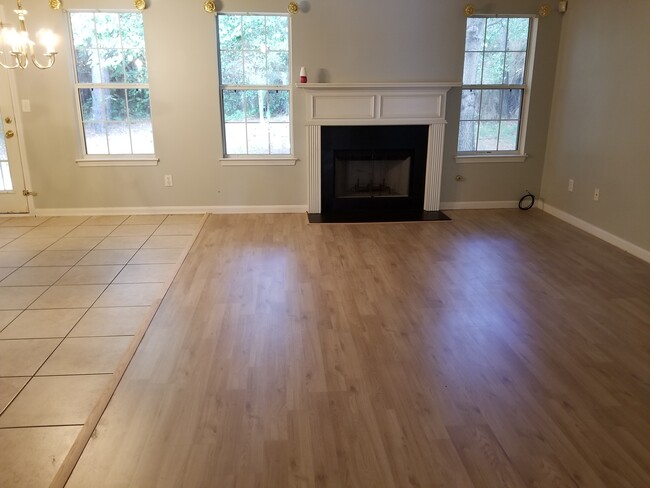 Building Photo - 2666 Rambling Way