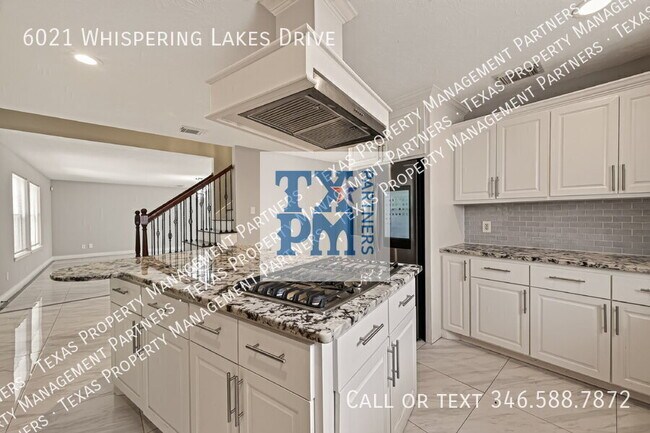 Building Photo - 6021 Whispering Lakes Dr