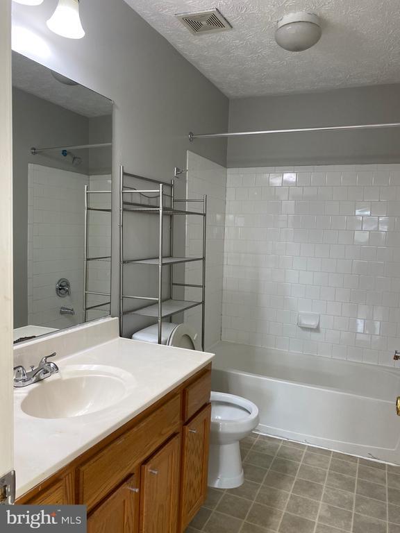 Building Photo - 3282 Halcyon Ct