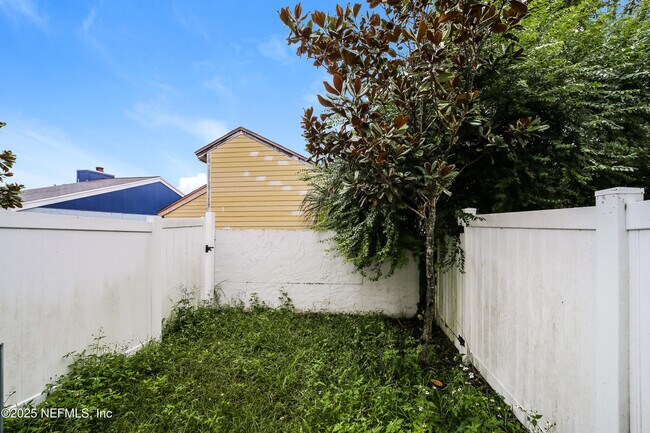 Building Photo - 8276 Rigel Rd