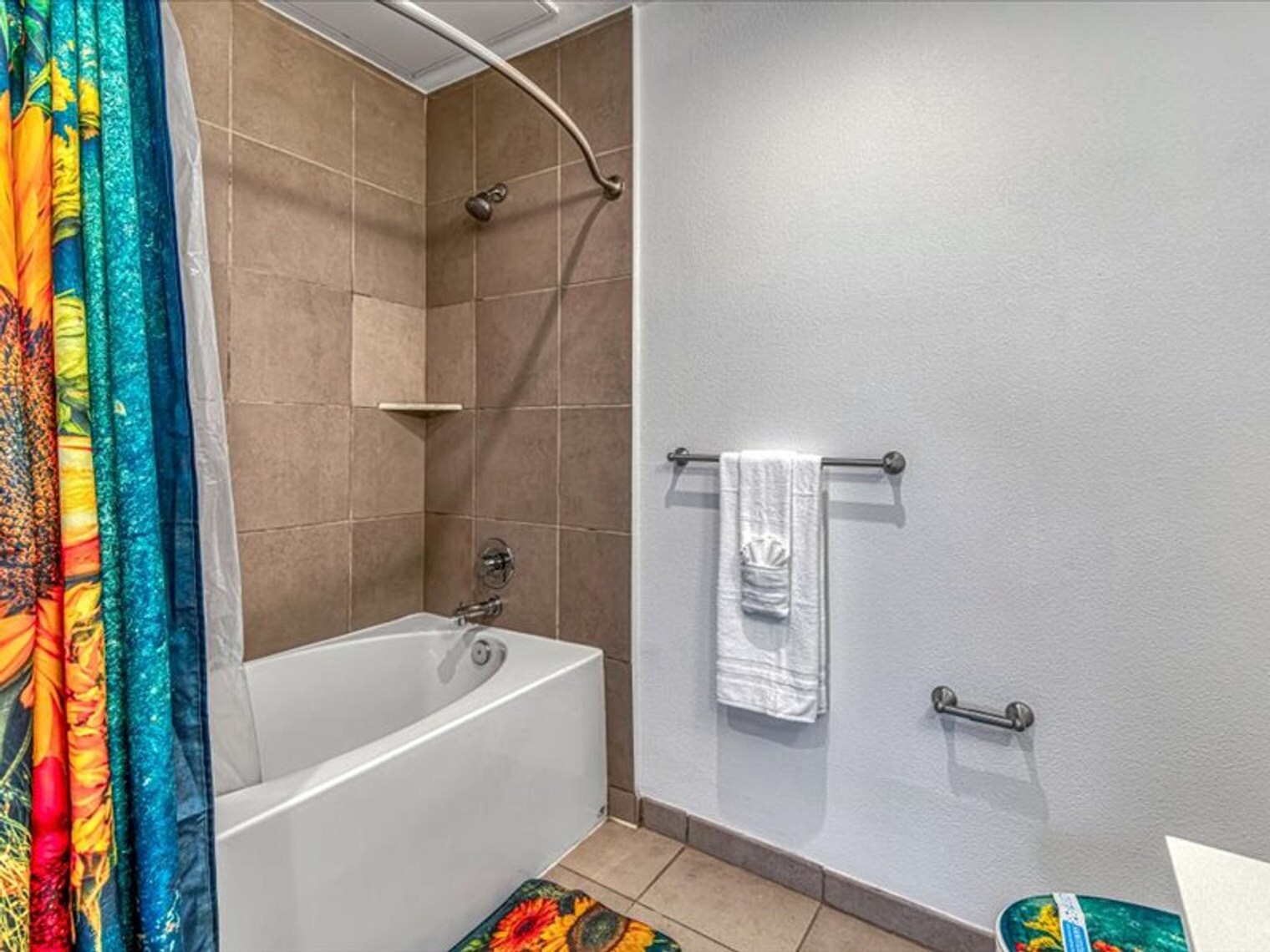 Building Photo - 2121 Holcombe Blvd