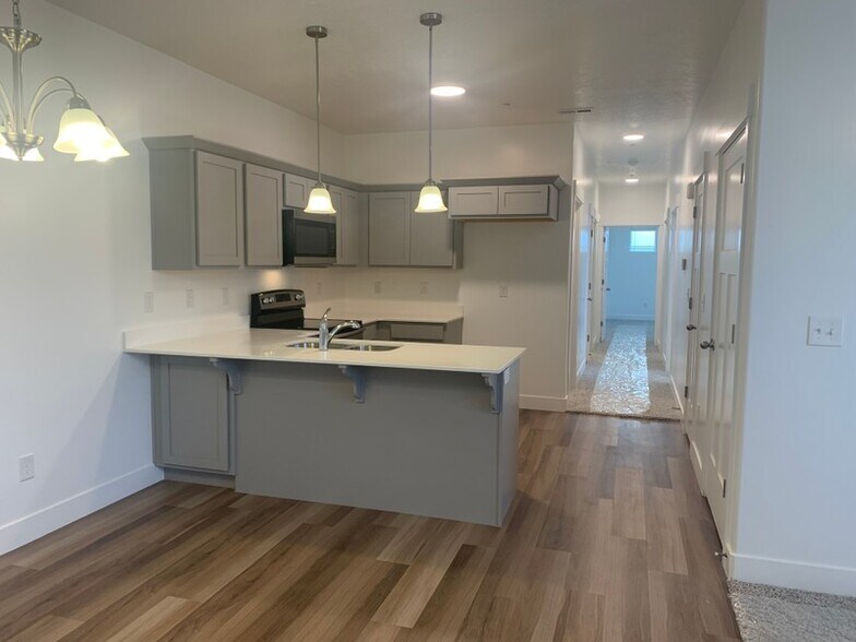Building Photo - 13032 Keegan Dr