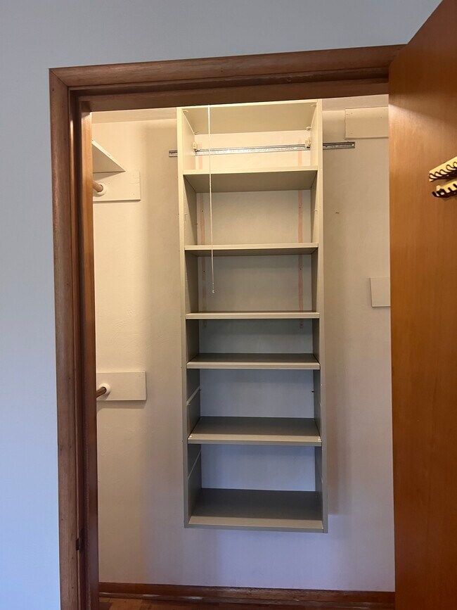 Building Photo - 1701 Pitt Ave