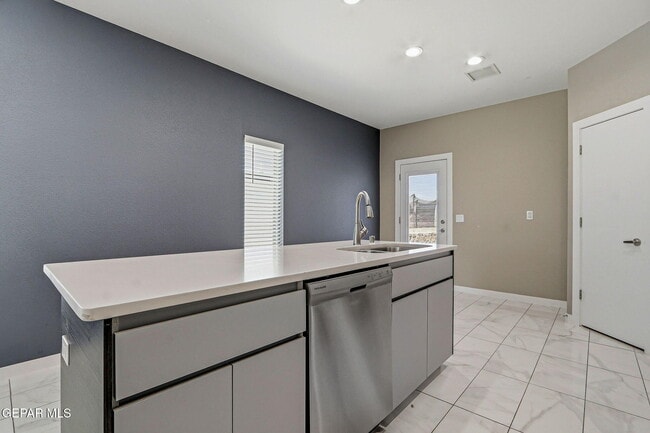 Building Photo - 125 Via Rojas Dr