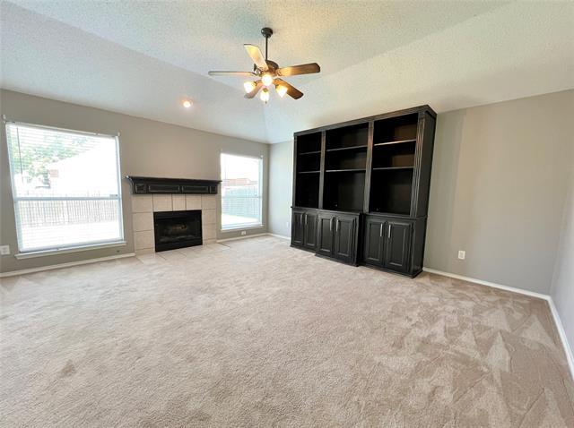 Building Photo - 7700 Glenoaks Dr