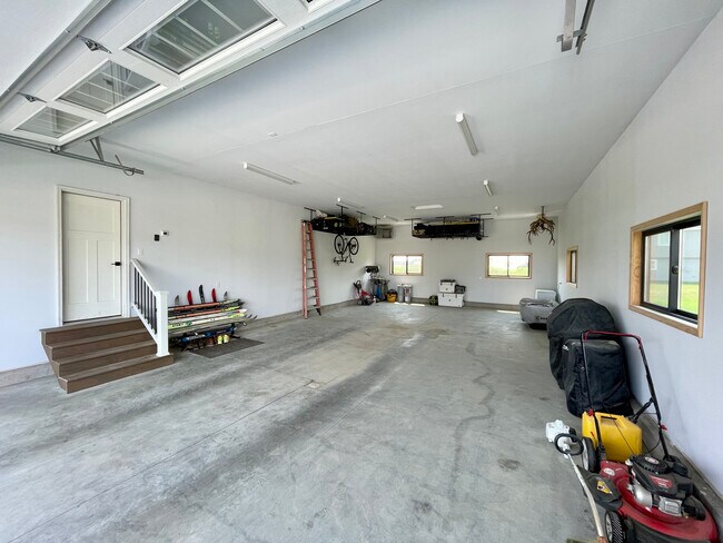 Building Photo - 1830 22nd St S