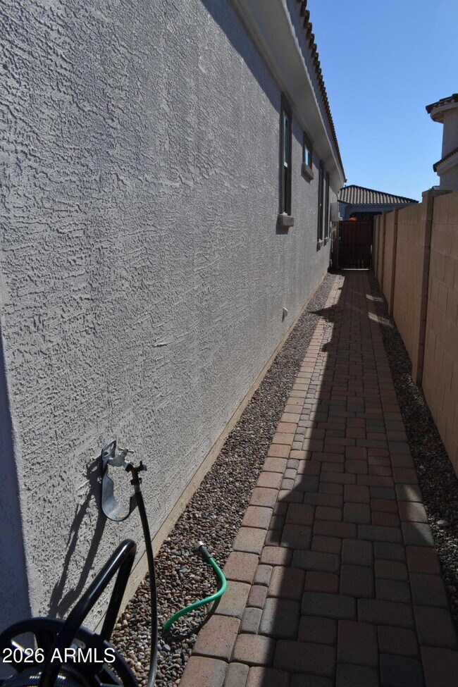 Building Photo - 11658 E Chevelon Trail