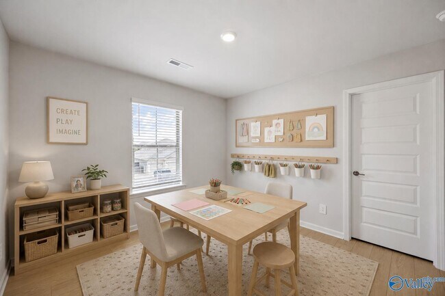 Building Photo - 4608 Hampton Glen Circle SE