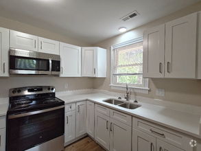 Building Photo - 2039 Willis Rd