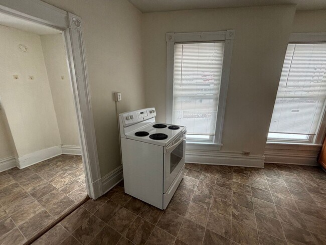 Building Photo - nbr142