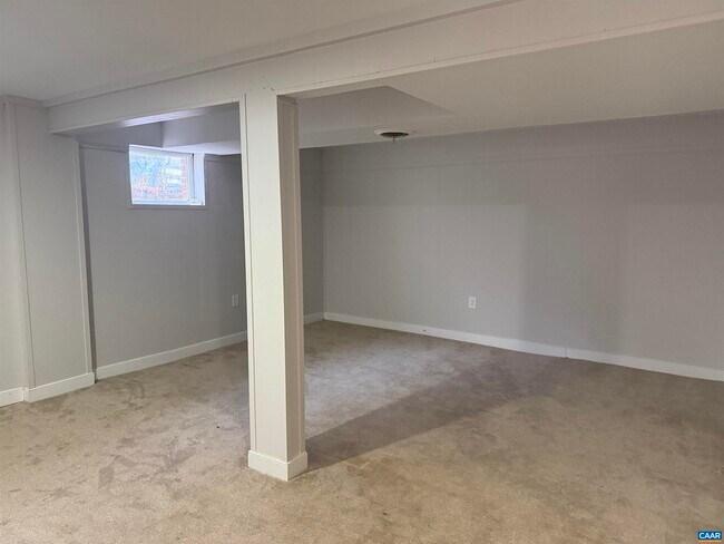 Building Photo - 1244 Holmes Ave