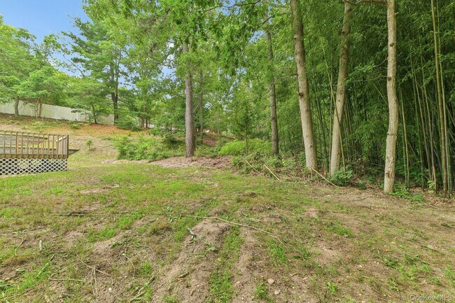 Building Photo - 22 Red Maple Rd