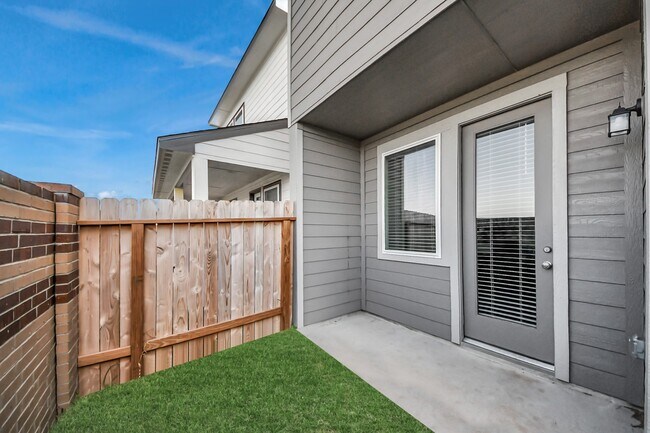 Building Photo - 4111 Good Vineyard Ln