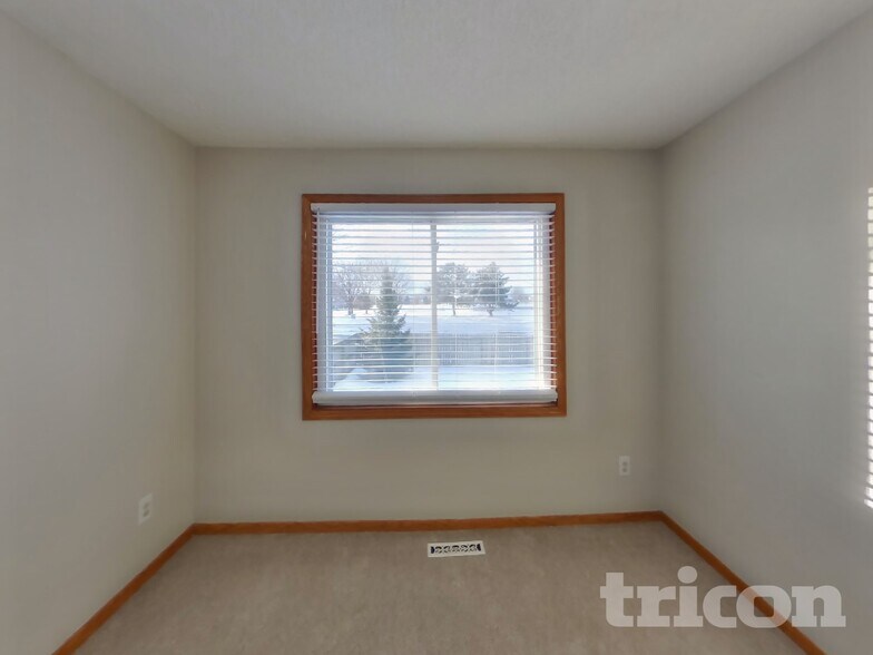 Building Photo - 3967 156th St W