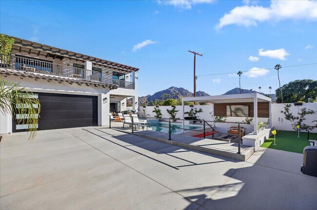 Building Photo - 51116 Avenida Mendoza