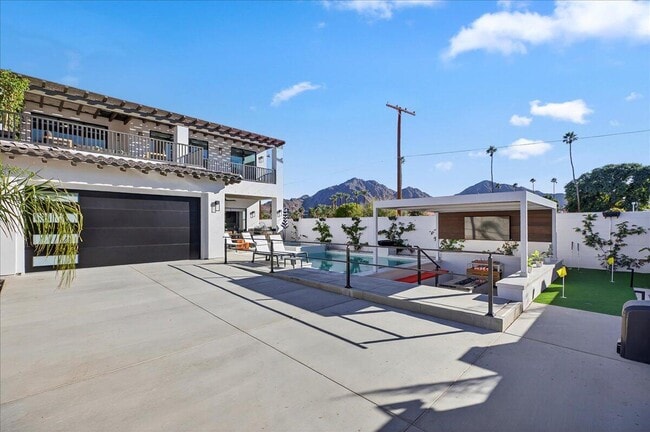 Building Photo - 51120 Avenida Navarro