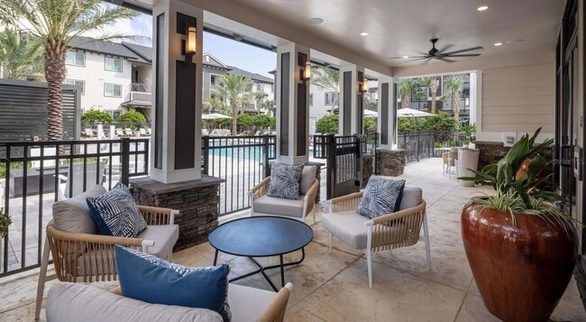 Building Photo - 5000 Collina Ter