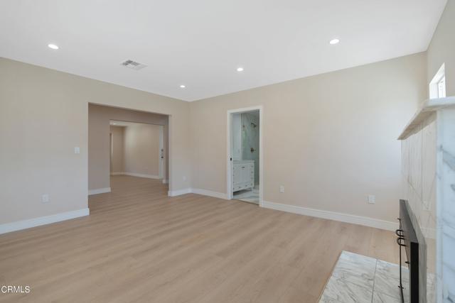 Building Photo - 1206 Tamarind Ave