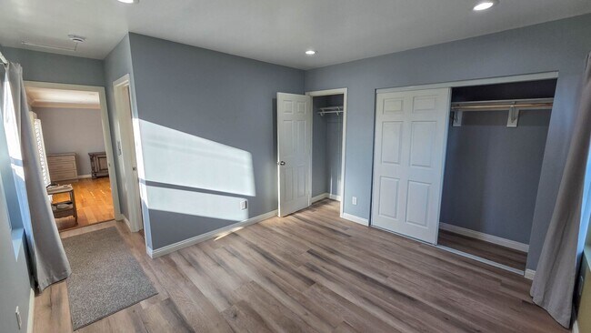 Building Photo - 16129 Sunny Ct
