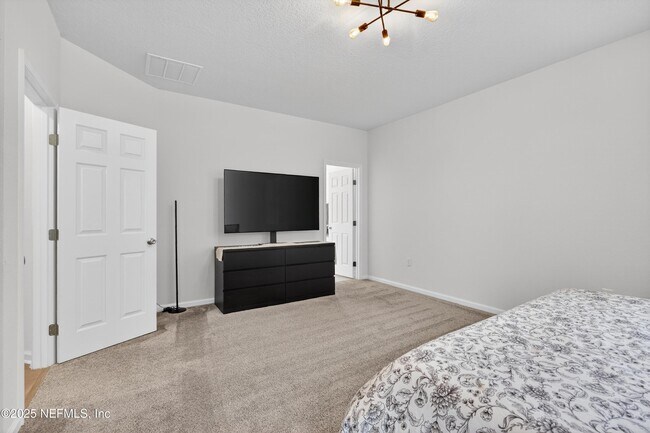 Building Photo - 7775 Dunhill Ct