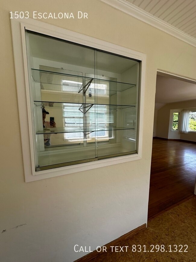 Building Photo - west side charm with garage