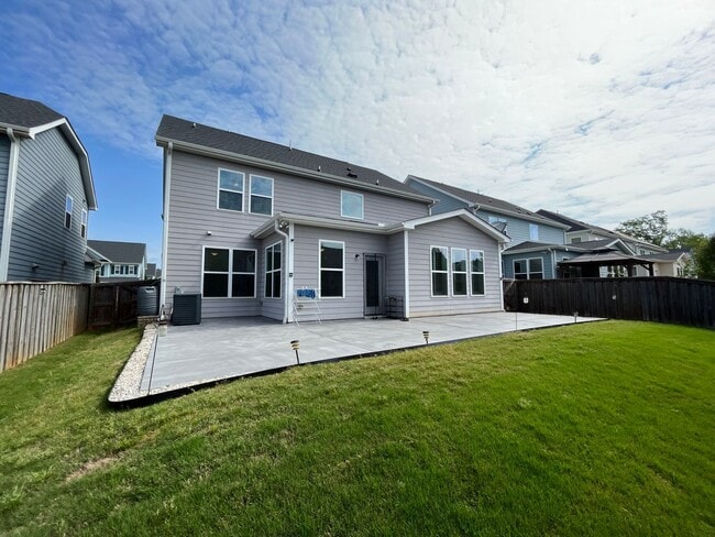 Building Photo - Beautiful 4BD, 3BA House with Bonus Family Room, Large Fenced Backyard, and Finished 2-Car Garage...