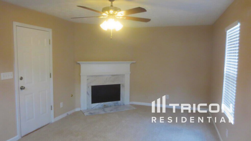 Building Photo - 7447 Edenberry Way