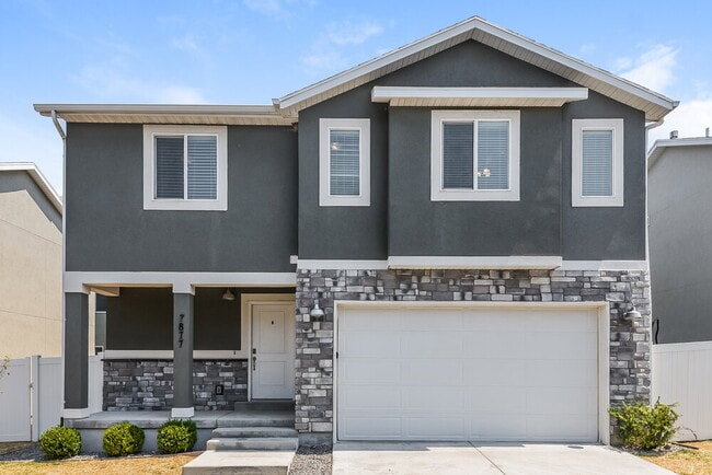 Building Photo - 7877 Cronus Ln