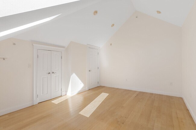 Building Photo - 5 Granite St