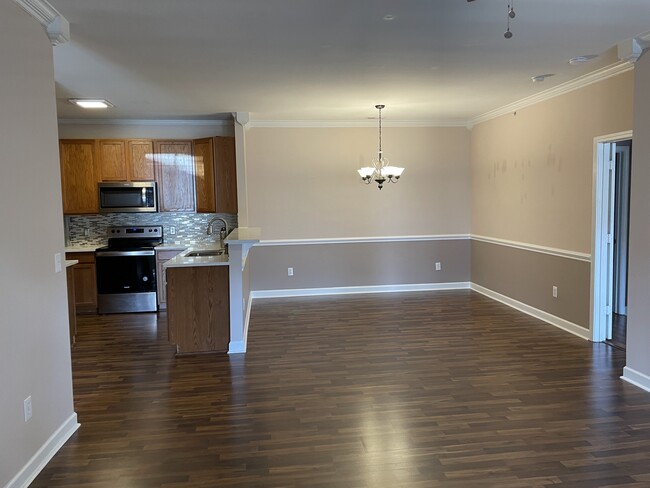 Building Photo - 10636 Hill Point Ct
