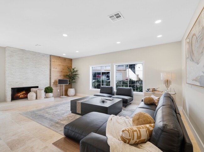 Building Photo - 5 Kings Heath