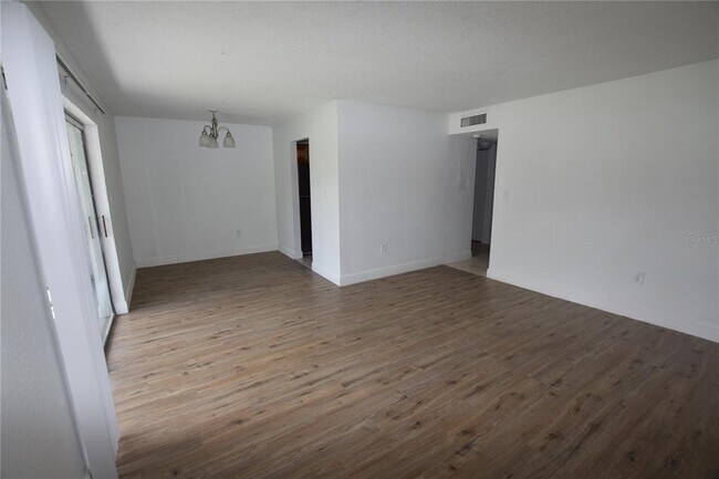 Building Photo - 4703 S Texas Ave