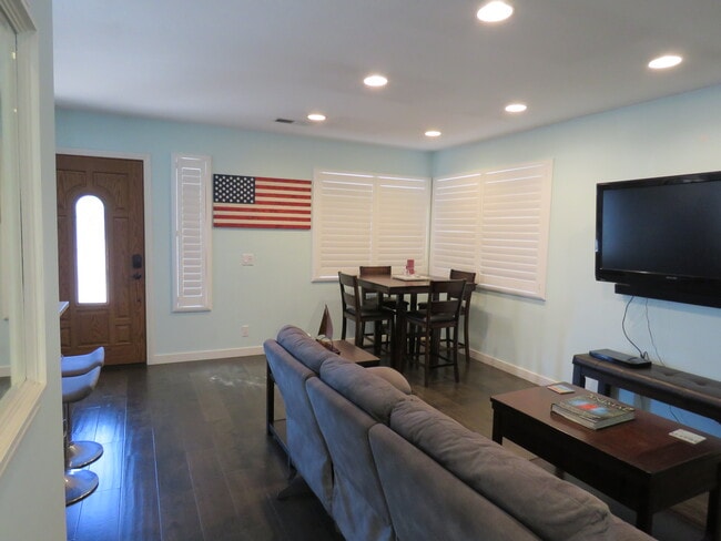 Building Photo - 3985 Texas St