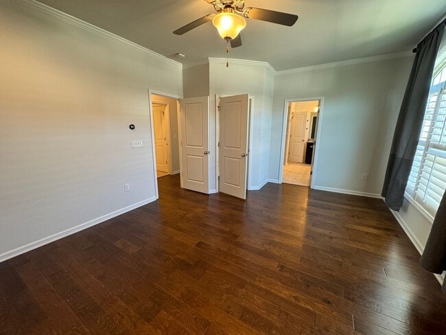 Building Photo - END UNIT 3 Bed | 2.5 Bath Townhouse in Mor...