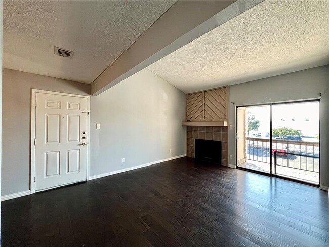 Building Photo - 8600 Fathom Cir