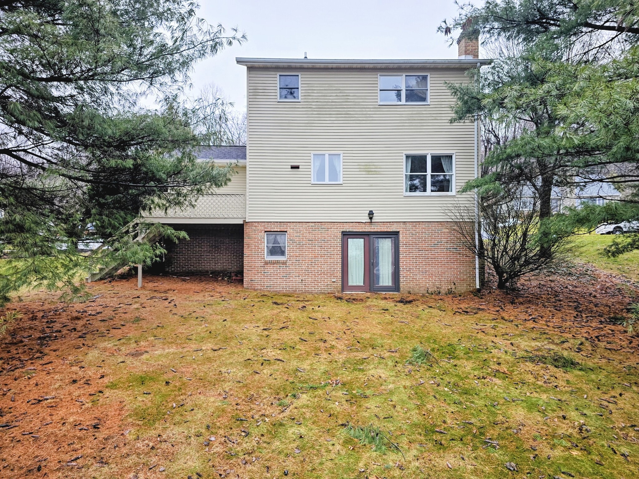 Building Photo - 474 N Maple St