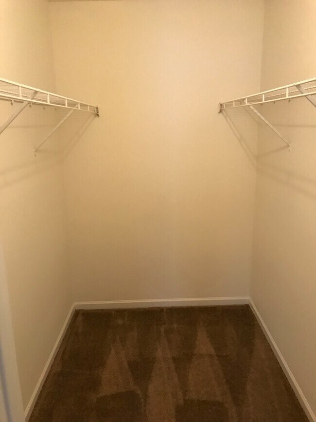 Building Photo - 1704-1706-1706 Juniper Dr