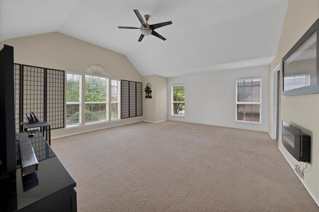 Building Photo - 2116 Houlton Ln