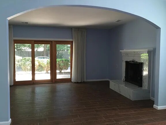 Living looking out to patio - 3766 Persimmon Cir