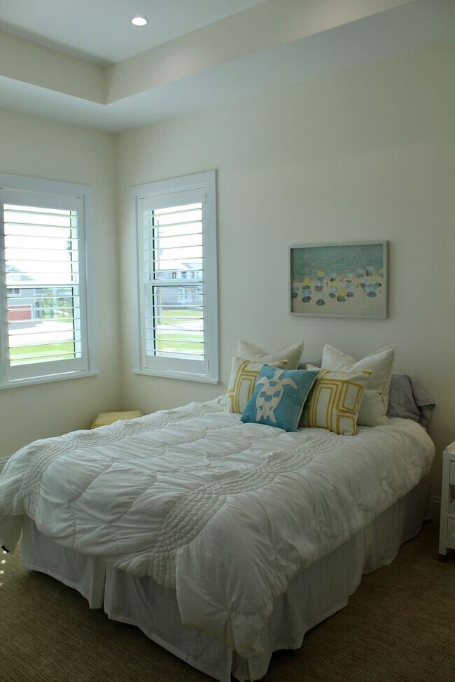 Building Photo - Fully Furnished 3 Bedroom, 3.5 Bath Home with Stunning Intracoastal views with dock