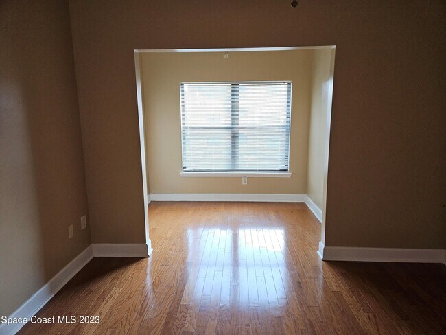 Building Photo - 6441 Borasco Dr