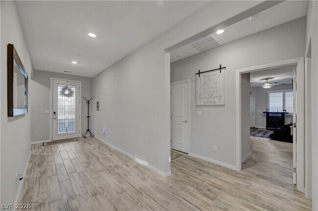 Building Photo - 6391 Montrose Park Ct