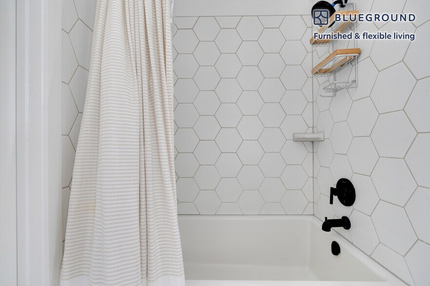 Building Photo - 3403 Harmon Ave