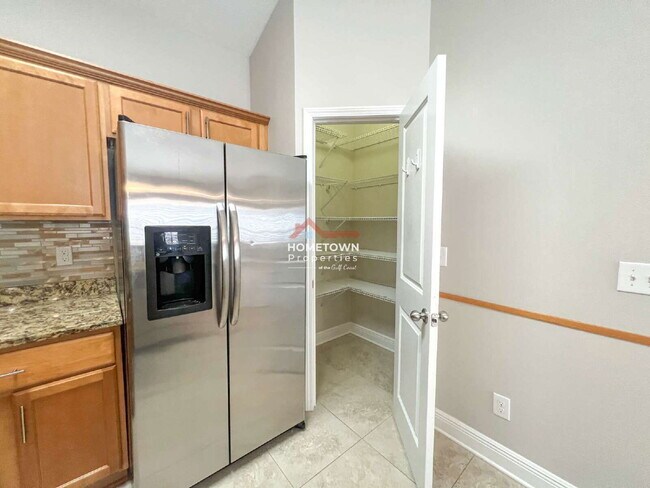 Building Photo - 8776 Bradfield Dr