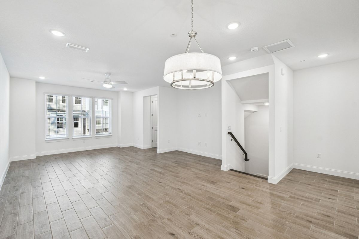 Building Photo - 1927 Risby Aly