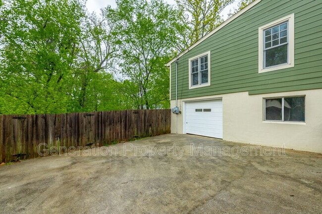 Building Photo - 103 Delray Ave