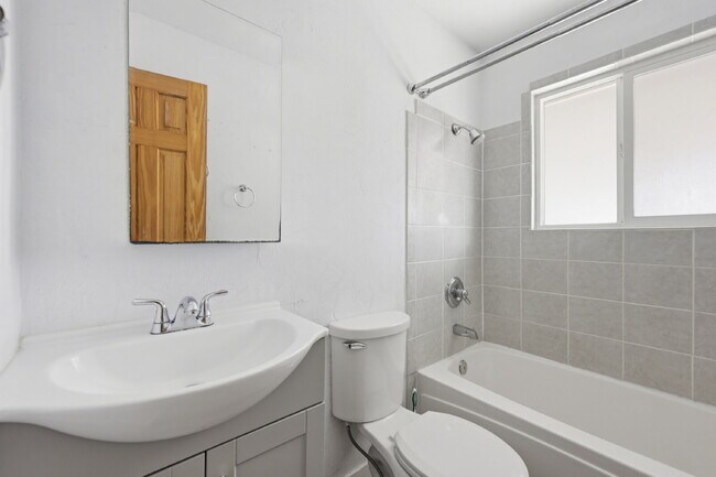 Building Photo - $2,145.95 with $300 off the first month's rent, 4 Beds - 2 Bath, Single Family Home in Colorado S...