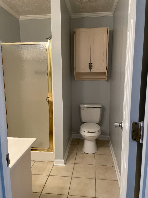 Building Photo - 8058 Woodlake Dr